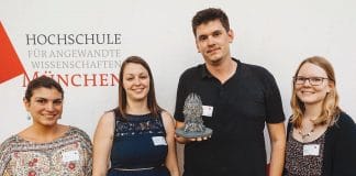 Ehrung der FS05 für die höchste Wahlbeteiligung