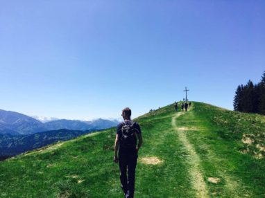 Rodeln-Wandern: Weg zum Gipfelkreuz Zwiesel